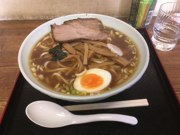 「中華そば 中」@日の出屋の写真