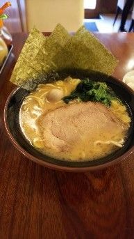 「醤油ラーメン」@横浜家系ラーメン 壱〇家の写真