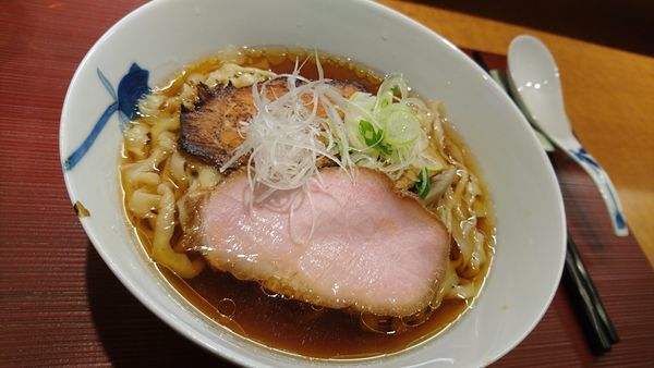 「醤油 手もみ麺」@麺 みつヰの写真