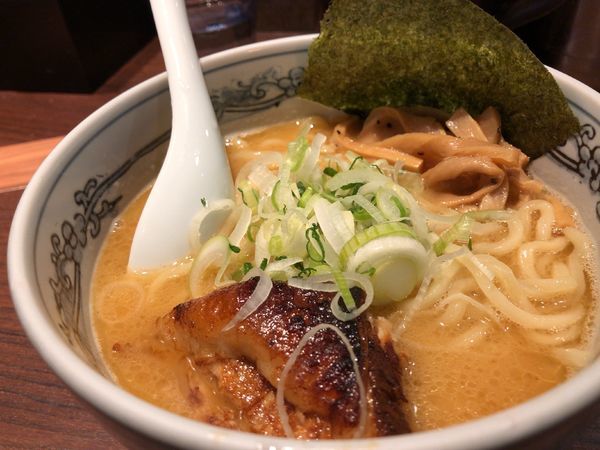 「ら〜麺 880円」@麺屋武蔵 神山の写真