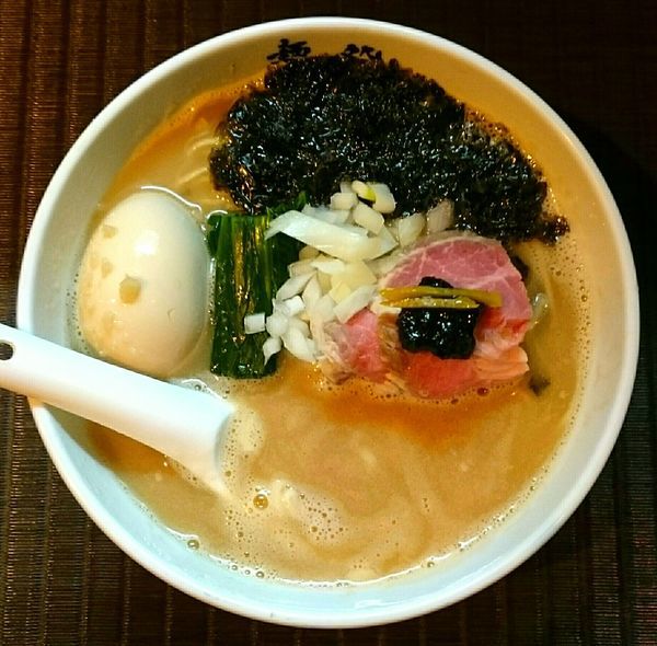 「鯛白湯 味玉」@麺処 以心の写真