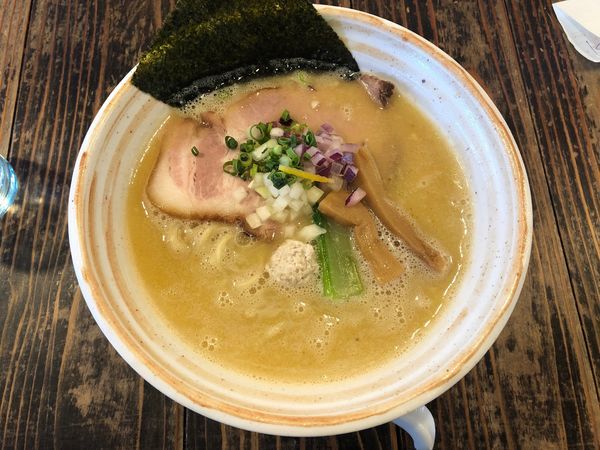 「鶏そばプレミアム（塩）」@らーめん 二代目吉田商店の写真