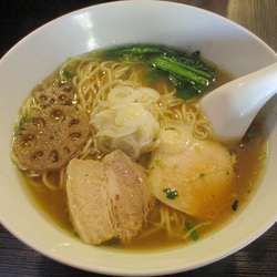 中華そば　750円