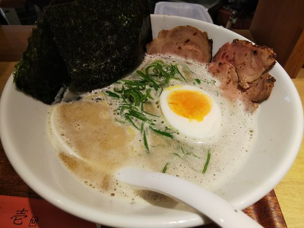 「濃厚塩とんこつ　（麺大盛り）」@麺屋壱の写真