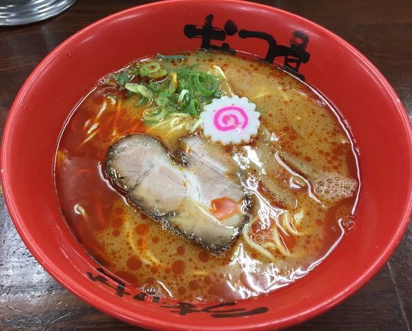 「赤マー油らーめん」@なんつッ亭 秦野本店の写真