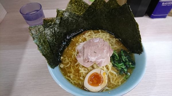 「カレーラーメン中盛+のり（固め、多め）」@濱壱家の写真