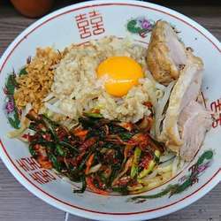 汁無し半分、ニラキムチ