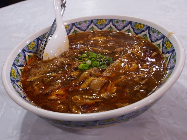 「プレミアムスーラータンメン」@中国ラーメン 揚州商人 横浜スタジアム前店の写真