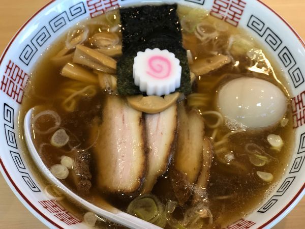 「煮干しそば+味玉 900円」@麺処 春の風の写真