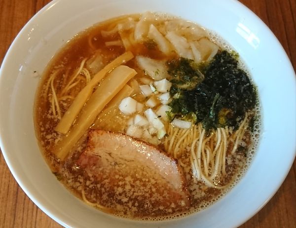 「わんたん麺 ￥450」@麺＆cafe Coi.Coi.の写真