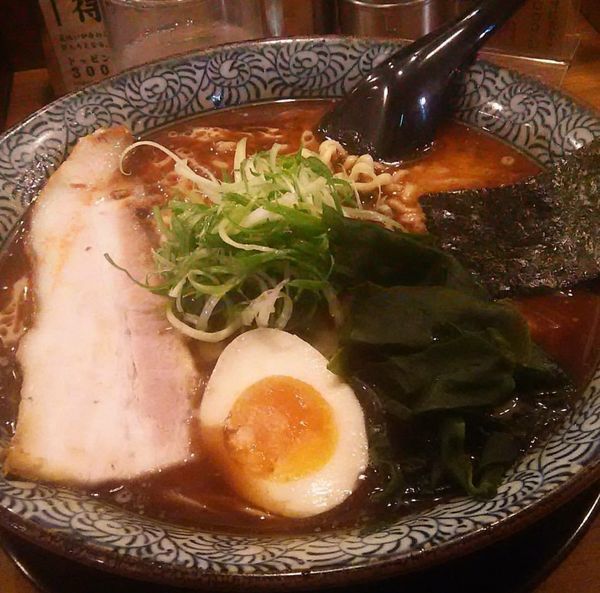 「魚豚ラーメン」@屯ちん 池袋西口店の写真