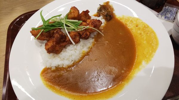 「唐揚げカレー」@カレーショップC&Cダイニングの写真