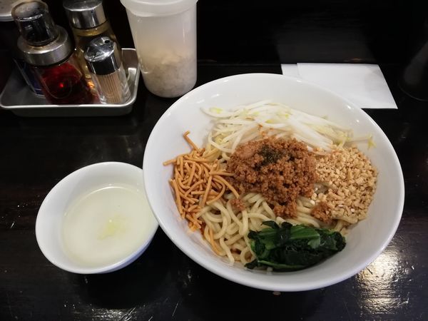 「汁なし担々麺800円」@自家製麺ほうきぼし 神田店の写真