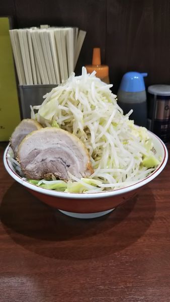 「31・1・19ラーメン、野菜ニンニクマシマシ（850円）」@ラーメン 豚んちの写真