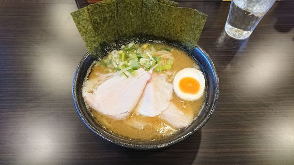 「横道ラーメン（大盛） 900円」@横道の写真
