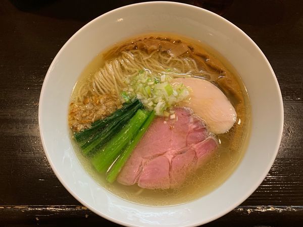 「塩らぁ麺750円」@らぁ麺 すぎ本の写真