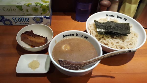 「濃厚つけ麺　チャーシュートッピング」@麺Dining Number Nine 09の写真