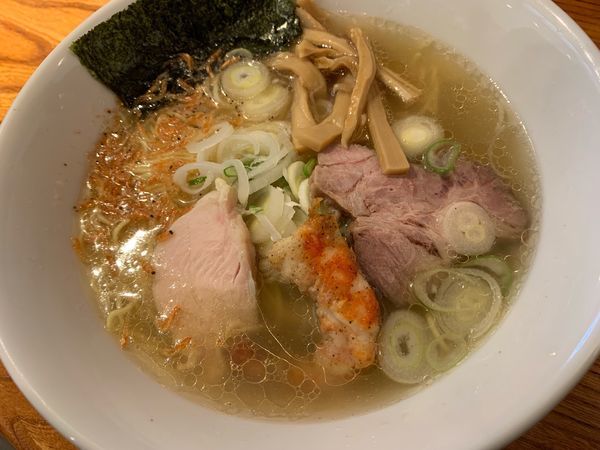 「特選海老塩らぁめん980円（1月の限定）」@神田らぁめん 悠 HARUKAの写真