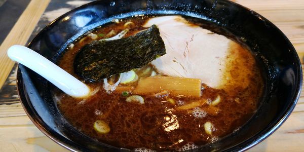 「ヨシべーラーメン 黒」@ラーメン ヨシベー 八千代店の写真