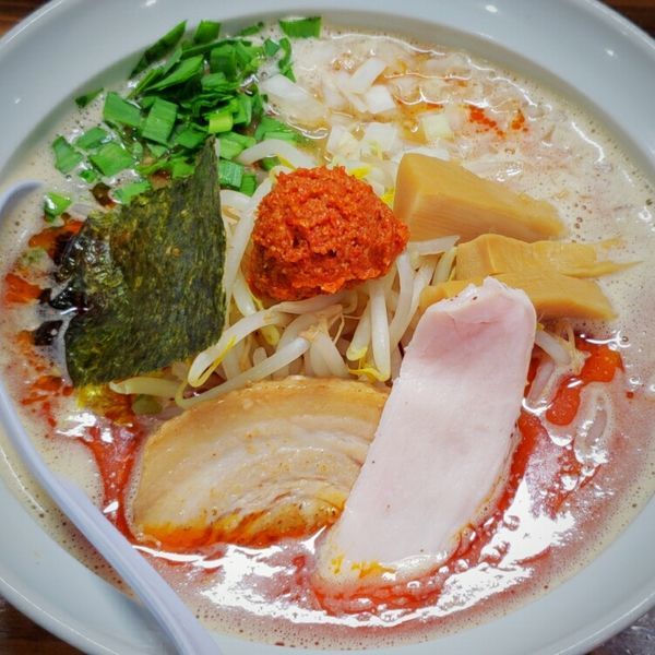 「【期間限定】辛味噌そば ８５０円」@三代目 むじゃきの写真