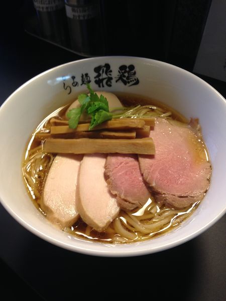 「鶏そば680円 全部のせ250円」@らぁ麺 飛鶏の写真