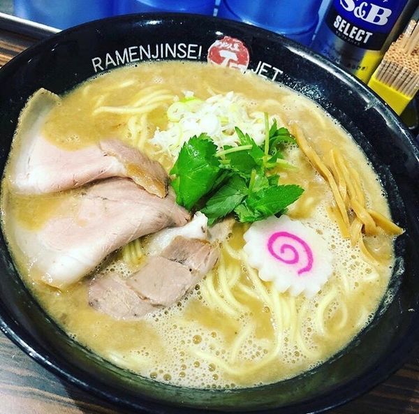 「鶏煮込みそば」@ラーメン人生 JET 福島本店の写真