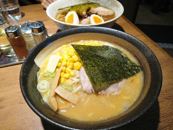 「味噌らーめん¥790+バターコーン¥150」@北海道らーめん 楓 日ノ出町店の写真