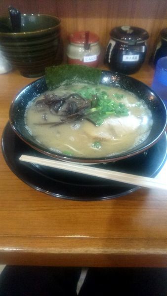 「ラーメン はりがね 替え玉 はりがね」@博多長浜らーめん ぼたんの写真