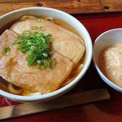 きつね650円 とろろご飯280円