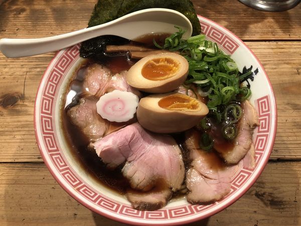 「特醤油ラーメン(大盛 チャーシュー増)」@井田商店の写真