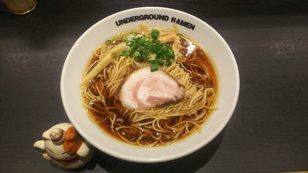 「中華そば （大盛り）」@UNDERGROUND RAMEN 川越仲町の写真