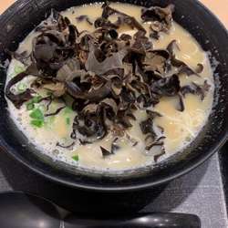 きくらげそば      あっさり