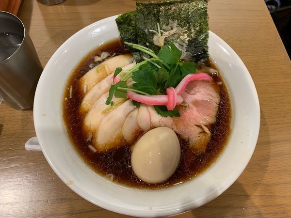 「鶏SOBA 全部のせ」@むぎとオリーブ さいたま新都心店の写真
