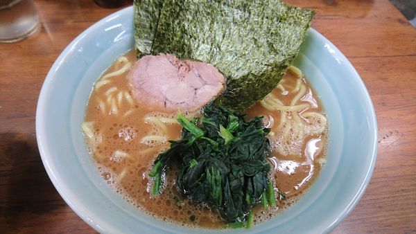 「ラーメン(並) 650円 + マボチャー 50円」@横浜ラーメン 武蔵家 成増店の写真