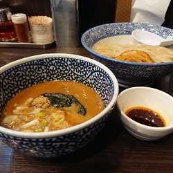 特製濃厚魚介つけ麺＋エビの辛み
