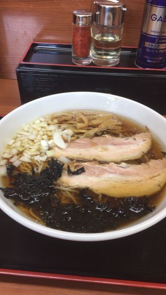 「淡麗ラーメン」@肉煮干中華そば 鈴木ラーメン店の写真