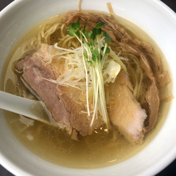 「鶏塩拉麺　750円」@麺屋 心羽の写真