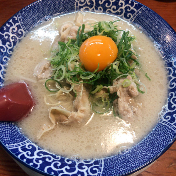 「肉玉　価格失念」@博多ラーメン鶴亀堂 太田新井町店の写真