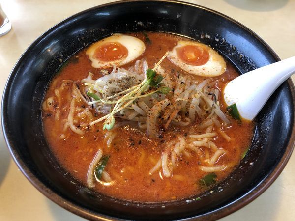 「辛みそラーメン＋煮玉子」@くるまやラーメン 双葉店の写真
