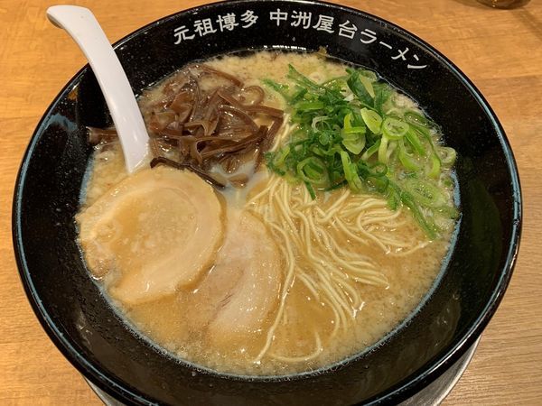 「とんこつラーメン」@元祖博多中州屋台ラーメン 一竜 御茶ノ水北口店の写真