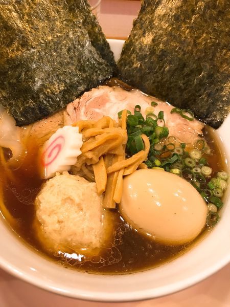 「大和肉鶏と会津地鶏の中華そば特製 醤油」@味六屋の写真