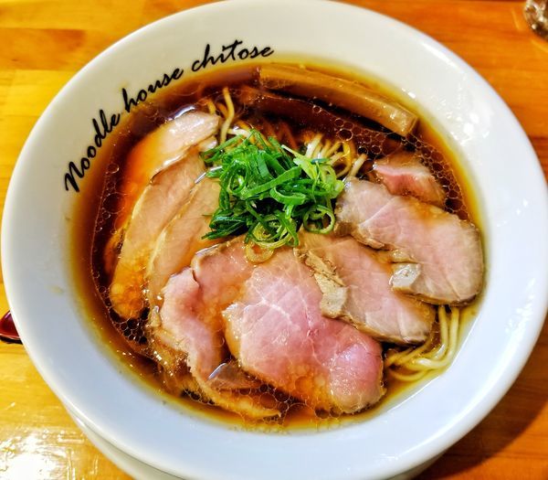 「醤油ラーメン+チャーシュー」@麺庵ちとせの写真