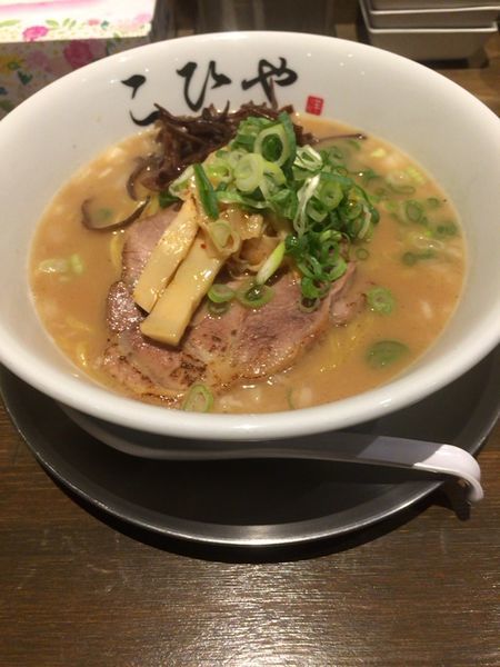 「醤油豚骨ラーメン」@川越らーめん こひやの写真