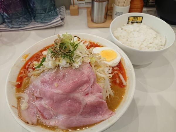 「【平日限定】味噌らーめん850円＋ごはん(ﾗﾝﾁｻｰﾋﾞｽ)」@濃菜麺 井の庄 荻窪店の写真