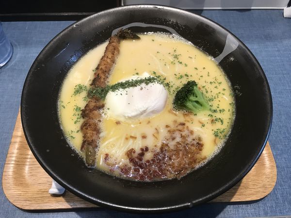 「鶏白湯そば」@麺巧 潮の写真