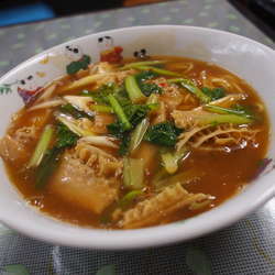 八相当、牛モツサンマーメン