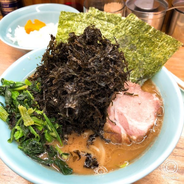 「国産岩のりラーメン」@横浜ラーメン 武蔵家 志木店の写真
