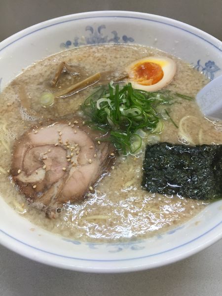 「背脂豚骨醤油」@ラーメン・ぶーけの写真