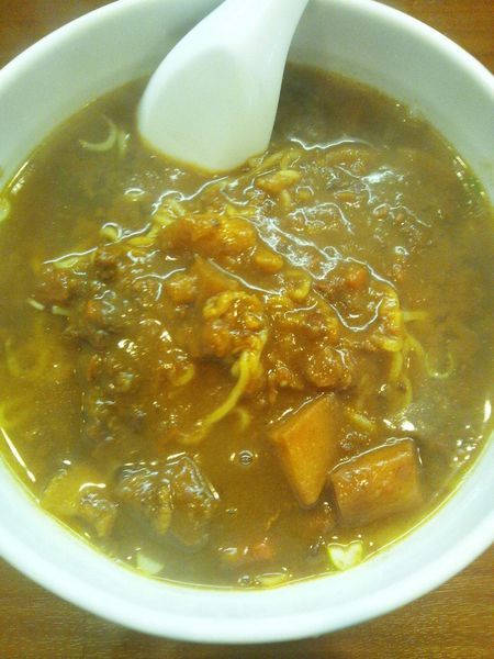 「カレーらーめん」@ピリ辛ラーメン SHIGEの写真