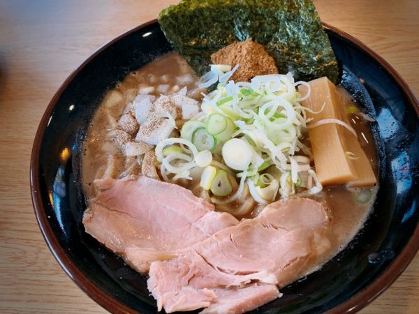 「濃厚中華そば」@二代目 村岡屋の写真